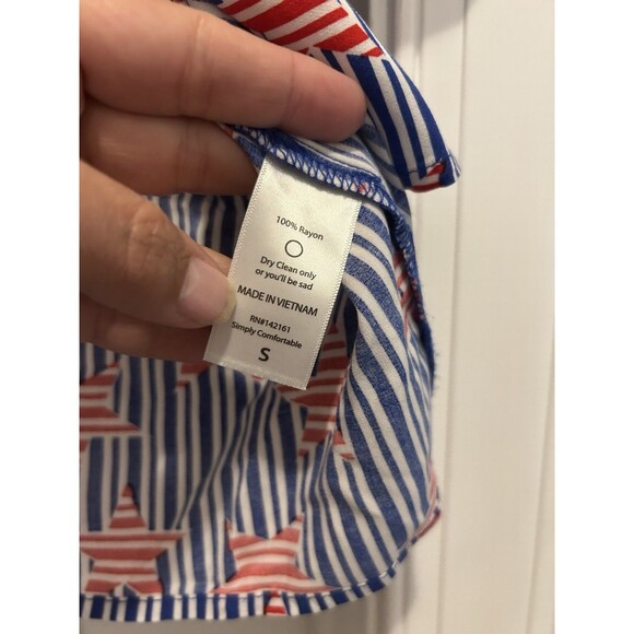 Lularoe Amy Women’s Button Up Shirt Size Small USA Patriotic Military Stars - Picture 5 of 6